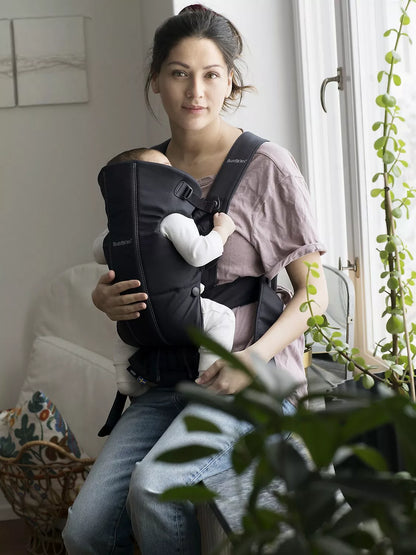 BabyBjörn Baby Woven Mini Carrier Black - Lightweight Easy On Off For Close Newborn Comfort