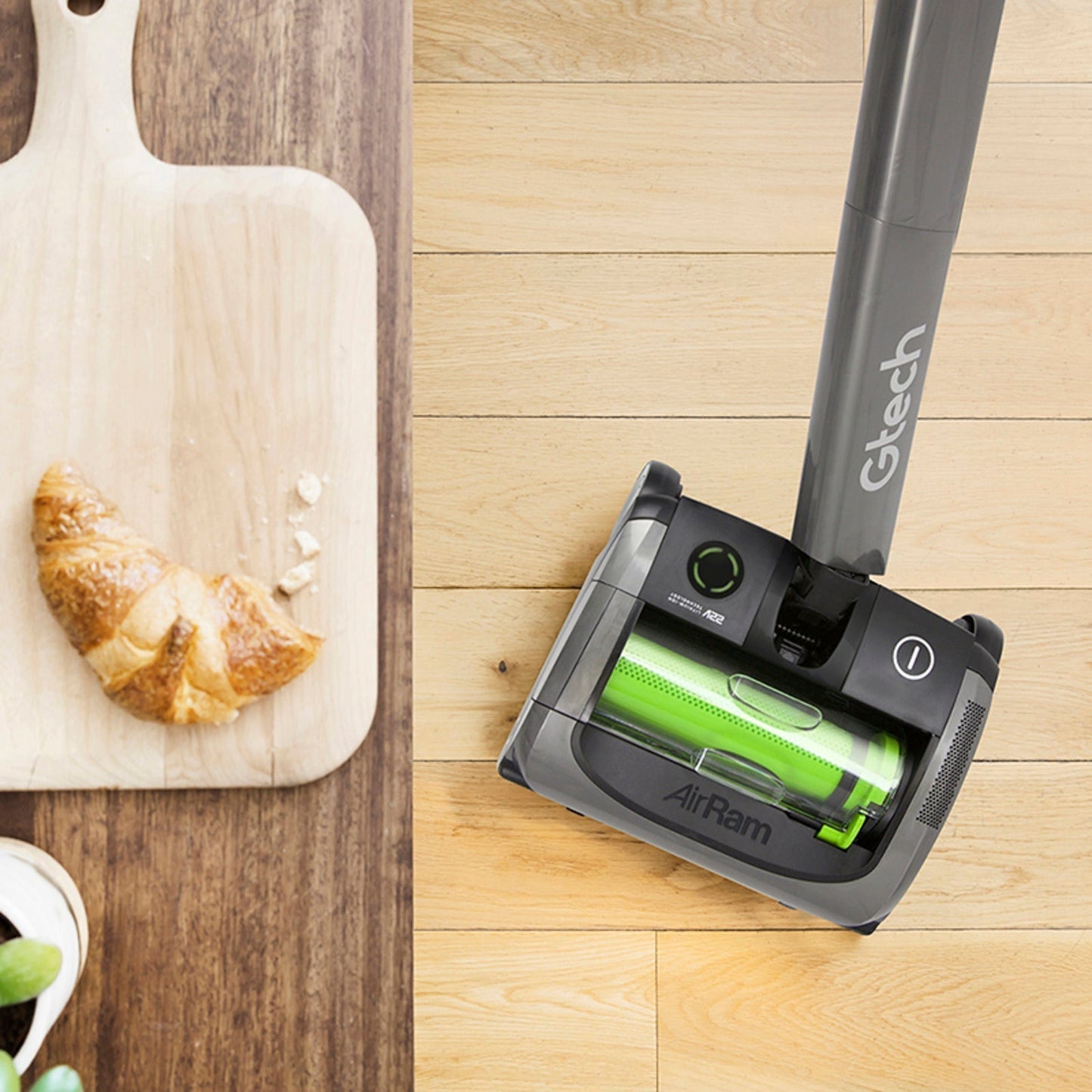 Gtech AirRam MK2 AR29 Lightweight Cordless Upright Vacuum Cleaner