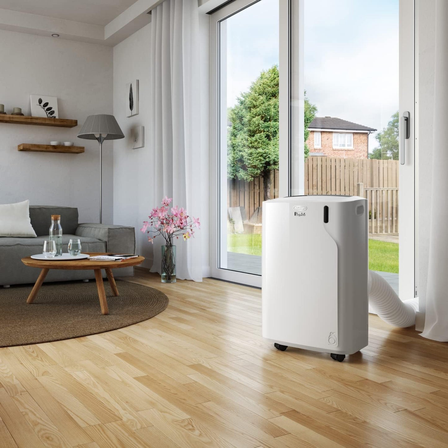 De'Longhi Penguin PAC EM82 Eco Portable Air Conditioner 2,4kW – R290, Energy Class A, SEER 16, Dust Filter, White