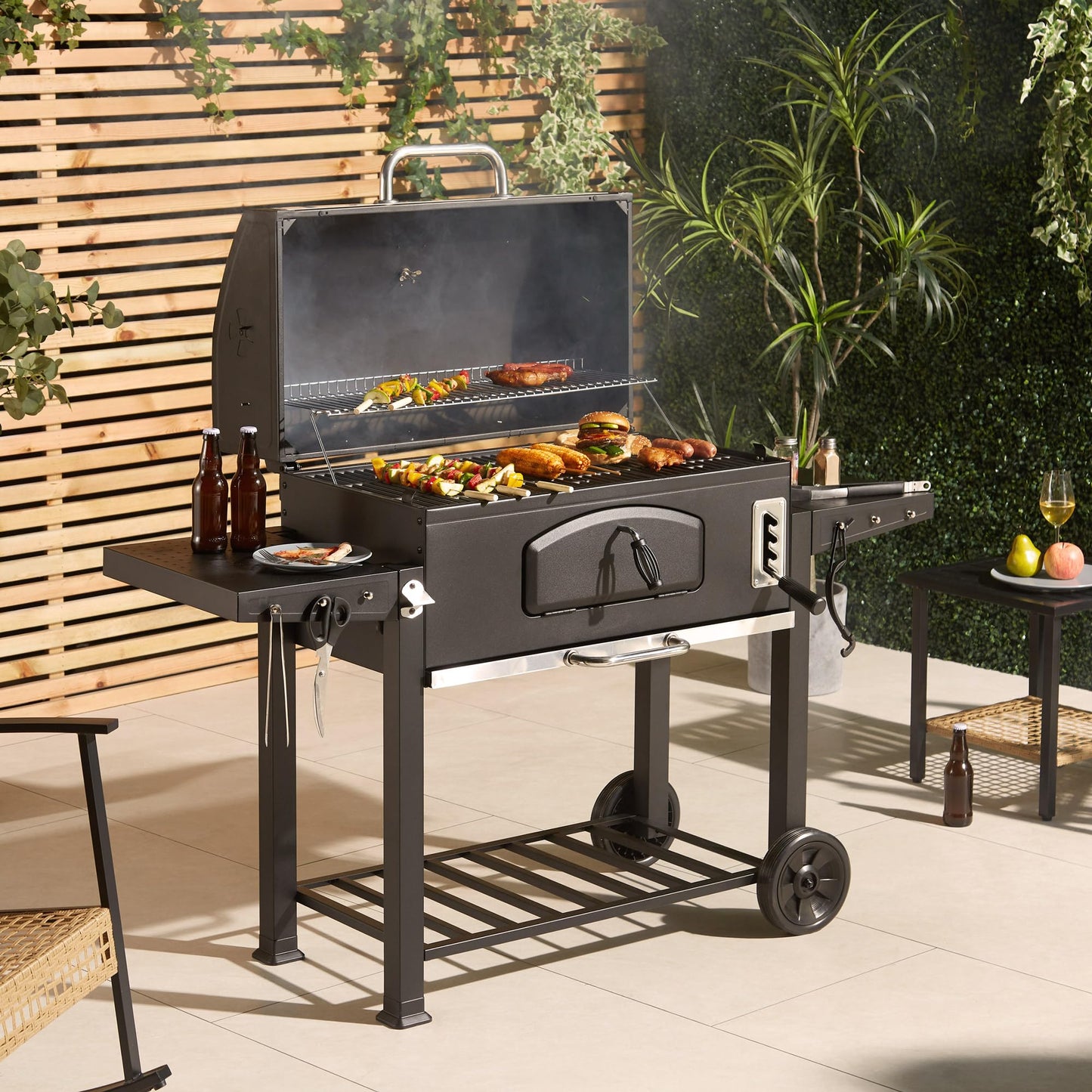 VonHaus Charcoal BBQ – Portable Barbecue with Warming Rack, Fold Down Shelves, Temperature Gauge, Wheels, Large Cooking Grill, Air Vents – 2 in 1 Barbeque and Smoker – Grill Meat, Fish & Vegetables