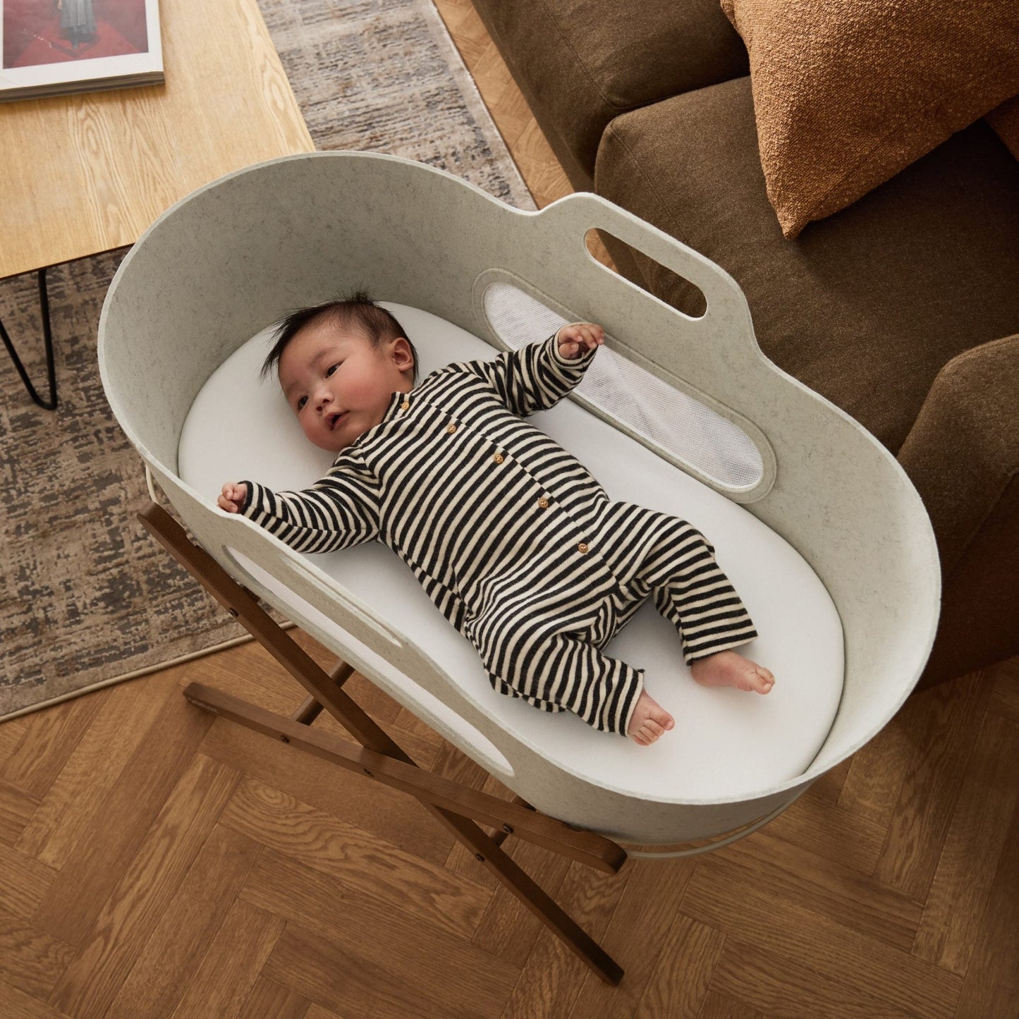 SnuzBaskit Barley Moses Basket And Walnut Stand - Timeless Comfort And Modern Convenience For Baby